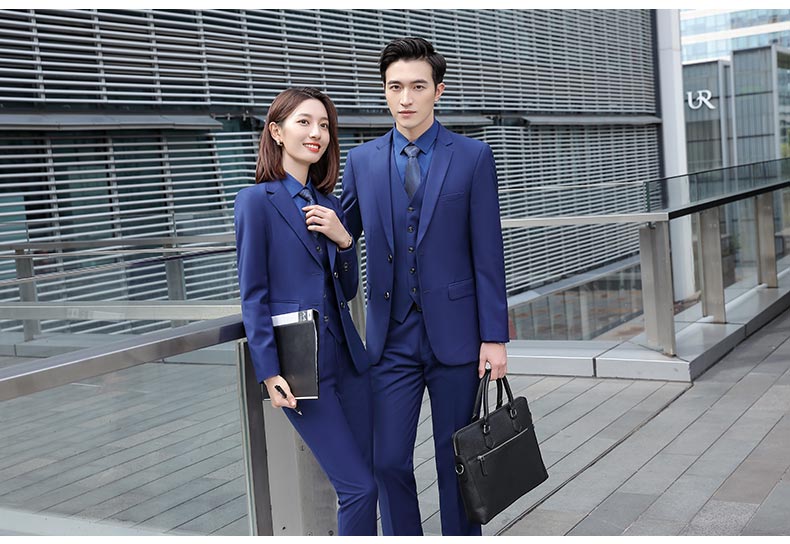 高級團體西服定制模特展示圖4